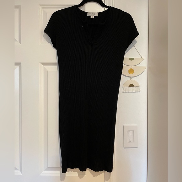 Amour Vert Ribbed Dress - Picture 1 of 6